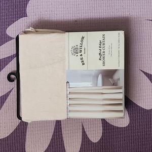 NWT Bee & Willow Ruffled Edge fabric shower curtain